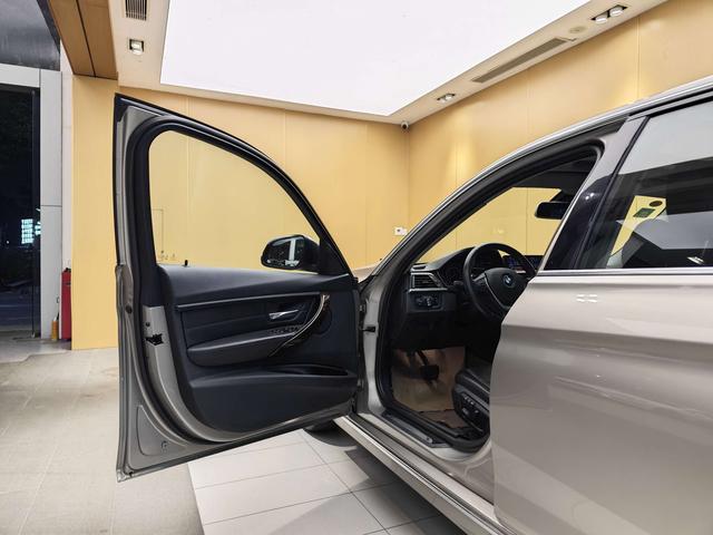 Certificated Used BMW 3 Series 2014 Model 320Li Luxury Design Package