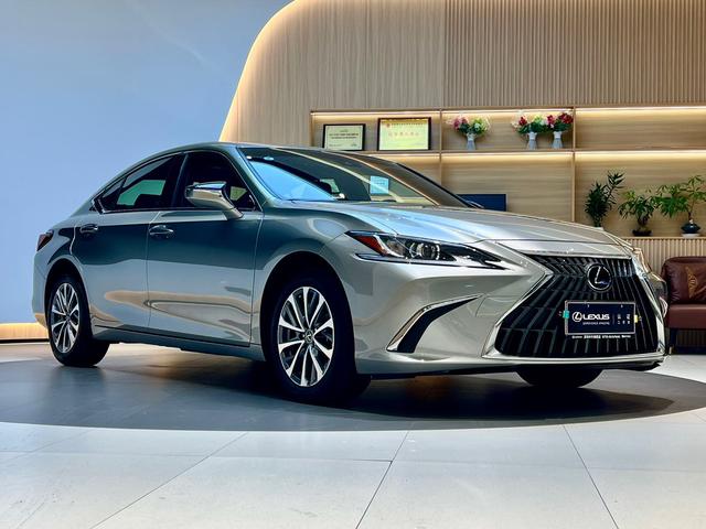 Certificated Used Lexus ES 2022 200 Excellence Edition