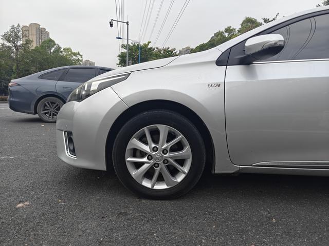 Certificated Used Toyota Corolla 2014 Model 1.6L CVT GL-i Leather Edition