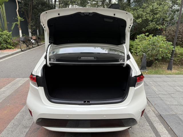 Certificated Used GAC Toyota Levin 2019 185T Luxury Edition National VI