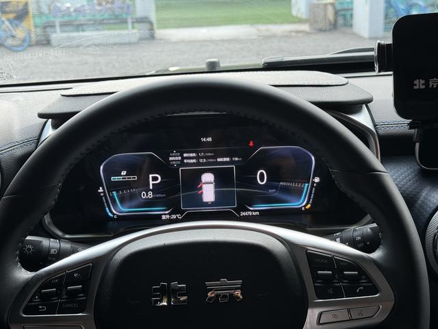 Certificated Used BAIC BJ40 2024 2.0T Automatic 4WD City Hunter Glory Edition