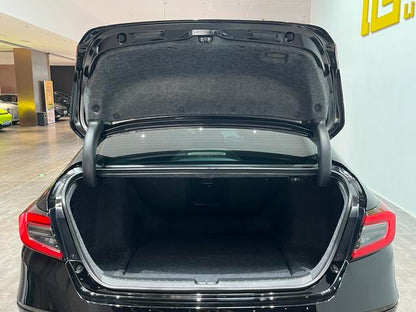 سيارة هوندا أكورد 2022 موديل 260 تيربو فانتوم نايت بريميوم إيديشن مستعملة معتمدة من GAC