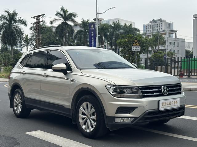 Certificated Used SAIC Volkswagen Tiguan L 2017 330TSI Automatic FWD Trend Edition