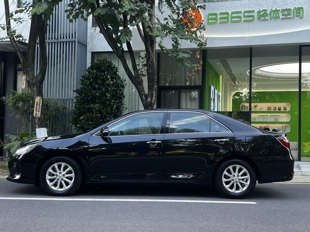 Certificated Used GAC Toyota Camry 2016 2.0E 10th Anniversary Elite Edition