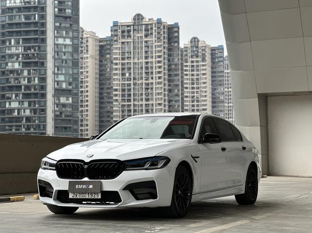 Certificated Used BMW 5 Series 2014 Model 525Li Luxury Design Package