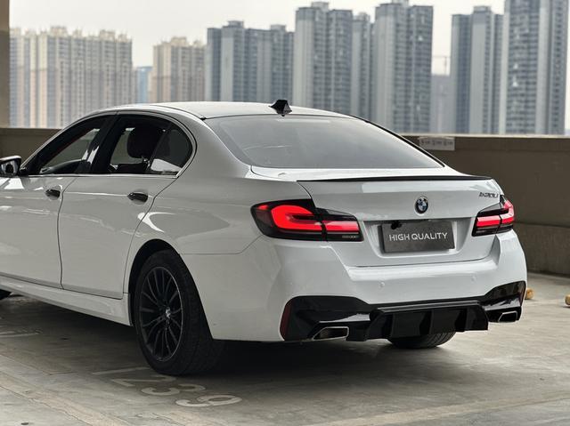 BMW Série 5 d'occasion certifiée, modèle 2014, 525Li, pack design luxe