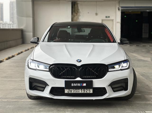 BMW Série 5 d'occasion certifiée, modèle 2014, 525Li, pack design luxe