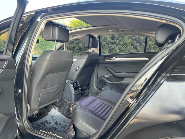 Certificated Used FAW-Volkswagen Magotan 2017 330TSI DSG Leading Type