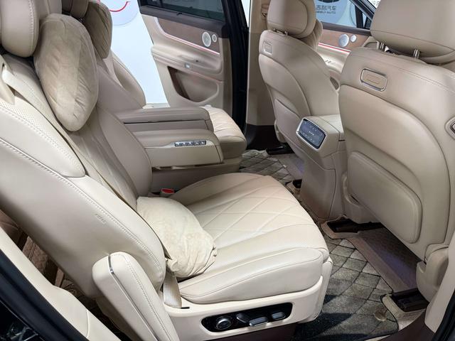 Certificated Pre-Owned Wenjie M9 2024 Extended-Range Ultra Six-Seater Edition -u21923603