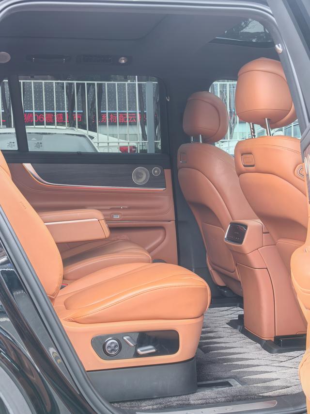 Certificated Pre-Owned Wenjie M9 2024 Extended Range Max Six-Seater Version -u21683184