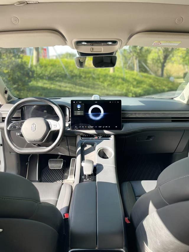 Certificated Pre-Owned Wenjie M5 2022 Extended-Range Rear-Wheel Drive Standard Edition -u21777805