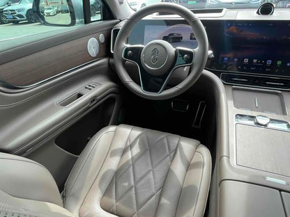 Certificated Pre-Owned Wenjie M9 2024 Extended-Range Ultra Five-Seater Version -u21982807