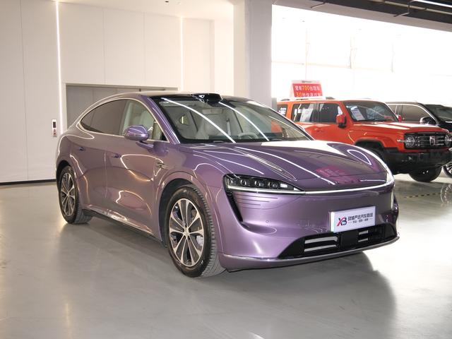 Certificated Pre-Owned Zhijie R7 2024 Extended-Range 37kWh Max Rear-Wheel Drive Version -u21939441