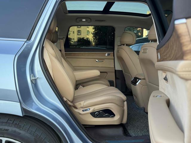 Certificated Pre-Owned Wenjie M7 2024 Max Six-Seater Four-Wheel Drive Intelligent Driving Version -u21748591