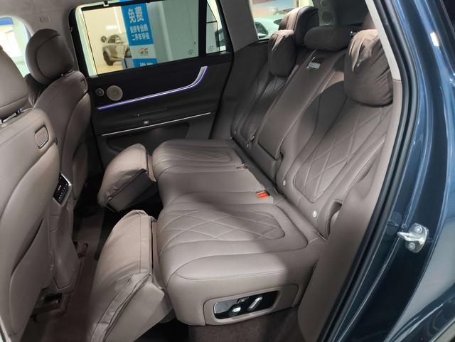 Certificated Pre-Owned AITO M9 2024 Extended Range Ultra Five-Seater Version -u21594493