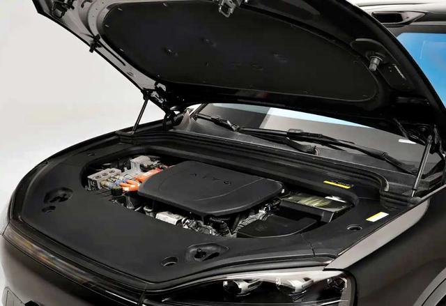 Certificated Pre-Owned Wenjie M9 2024 Extended-Range Ultra Six-Seater Edition -u22042330