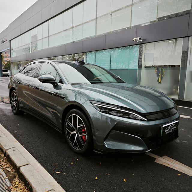 Certificated Pre-Owned BYD Han L EV 2025 601KM Four-wheel Drive LiDAR Flagship Edition -u22651347