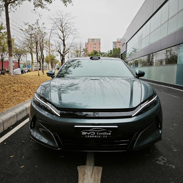 Certificated Pre-Owned BYD Han L EV 2025 601KM Four-wheel Drive LiDAR Flagship Edition -u22651347