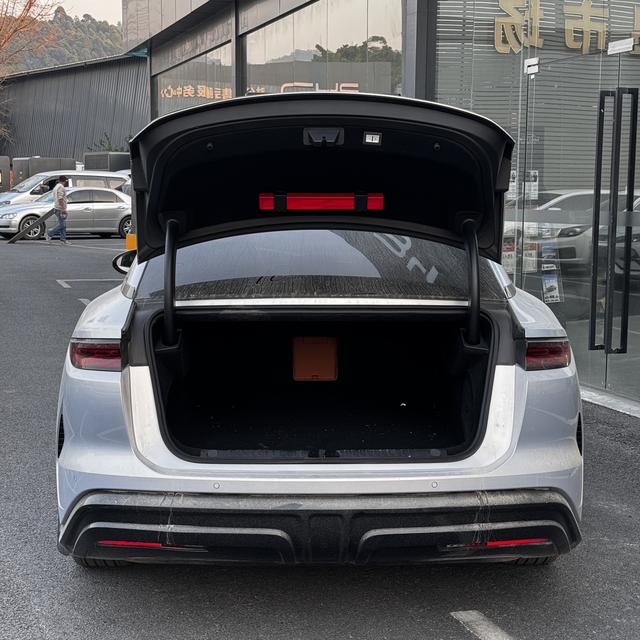 Certificated Pre-Owned BYD Han L EV 2025 Edition 701KM Rear-Wheel Drive LiDAR Flagship Version -u22452084