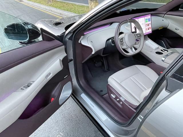 Xiaomi YU7 2025 Long Range High Performance 4WD Max Edition