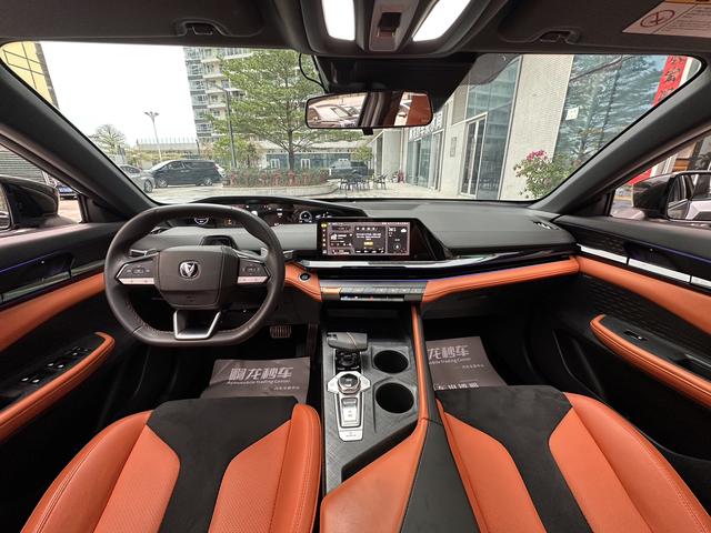 Certificated Pre-Owned Changan UNI-V 2023 2.0T Leading Speed Edition -u23799952