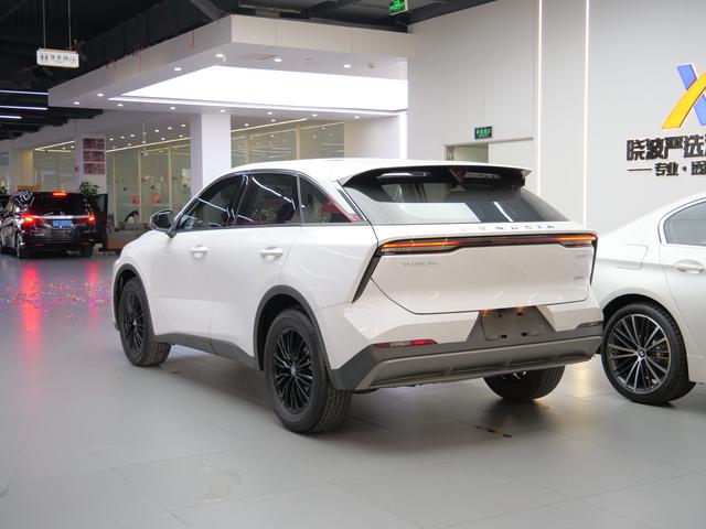 Certificated Pre-Owned Dongfeng Nissan Venucia Grand V 2022 260T Idol Edition -u23336721
