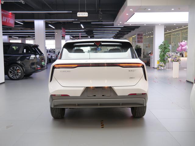 Certificated Pre-Owned Dongfeng Nissan Venucia Grand V 2022 260T Idol Edition -u23336721