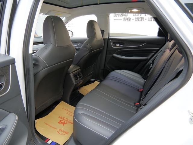 Certificated Pre-Owned Dongfeng Nissan Venucia Grand V 2022 260T Idol Edition -u23336721