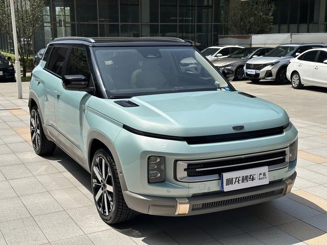 Certificated Pre-Owned Geely ICON 2023 1.5TD Chocolate Pure and Exquisite Edition -u23571201