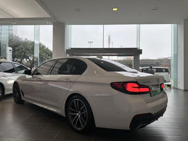 Certificated Pre-Owned BMW 5 Series PHEV 2021 Facelift 535Le M Sport Package -u23529397
