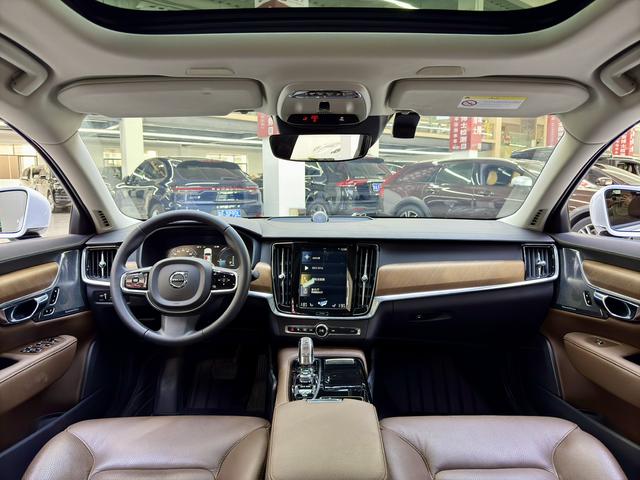 Certificated Pre-Owned Volvo S90 PHEV 2019 T8 E-Drive Hybrid Inscription China V -u23643933