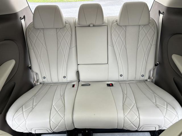 Certificated Pre-Owned Denza D9 DM 2022 970 4WD Flagship Model -u23410931