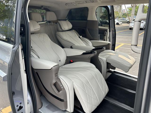 Certificated Pre-Owned Denza D9 DM 2022 970 4WD Flagship Edition -u23414099