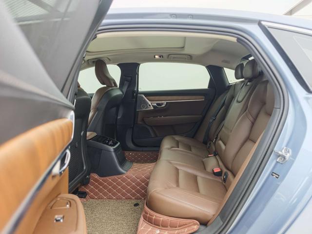 Certificated Pre-Owned Volvo S90 PHEV 2019 T8 E-Drive Hybrid Inscription Edition China V -u23332527