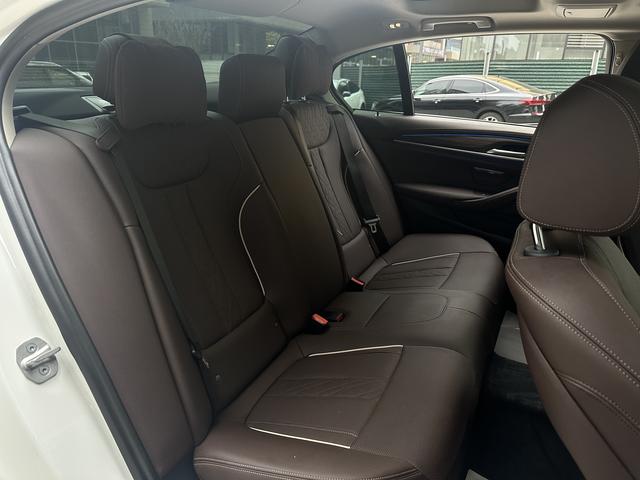 Certificated Pre-Owned BMW 5 Series PHEV 2022 Refreshed 535Le Luxury Package -u23903327