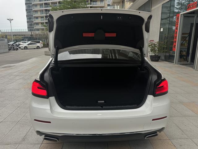 Certificated Pre-Owned BMW 5 Series PHEV 2022 Refreshed 535Le Luxury Package -u23903327