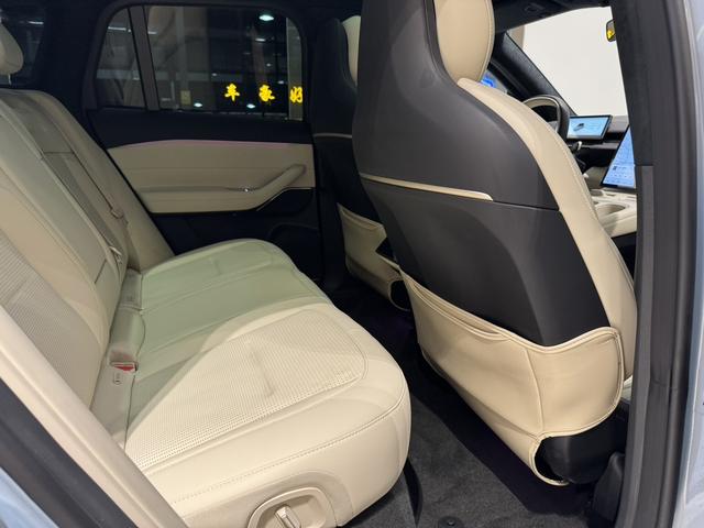 Certificated Pre-Owned NIO ES6 2024 75kWh -u23903923