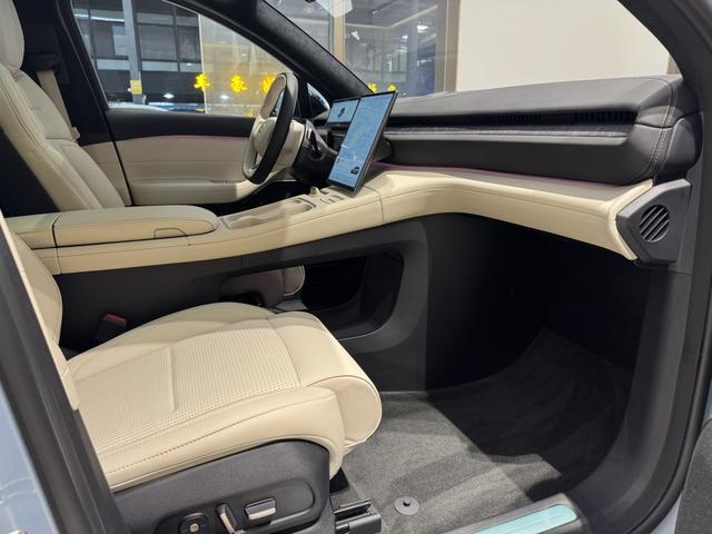 Certificated Pre-Owned NIO ES6 2024 75kWh -u23903923