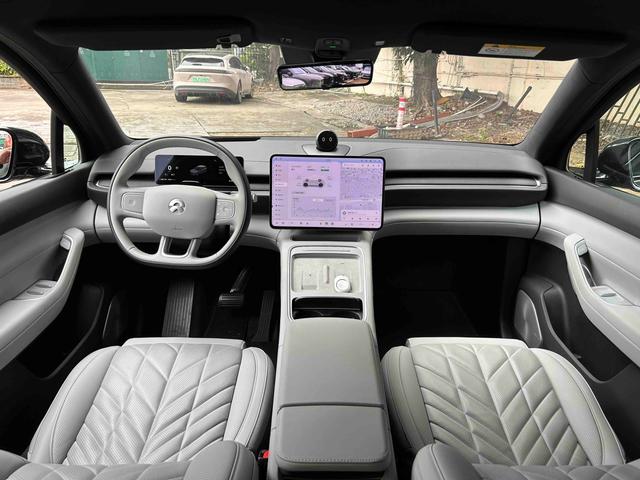 Certificated Pre-Owned NIO ES6 2025 75kWh -u23883663