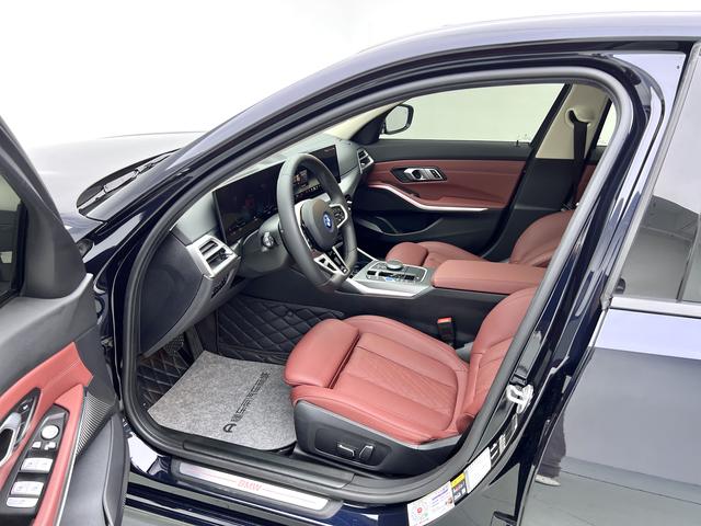 Certificated Pre-Owned BMW i3 2025 eDrive35L -u23574965
