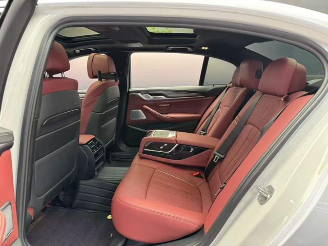 Certificated Pre-Owned BMW 5 Series PHEV 2022 Second Facelift 535Le Pioneer Edition M Sport Package -u23971128