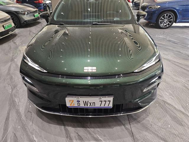 Certificated Pre-Owned Geely Galaxy Xingyao 8 PHEV 2025 Edition 130km EM-i Premium Version -u23982657