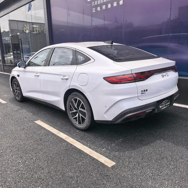 Certificated Pre-Owned BYD Qin L DM 2025 Intelligent Driving Edition DM-i 120KM Transcendence Model -u24003776