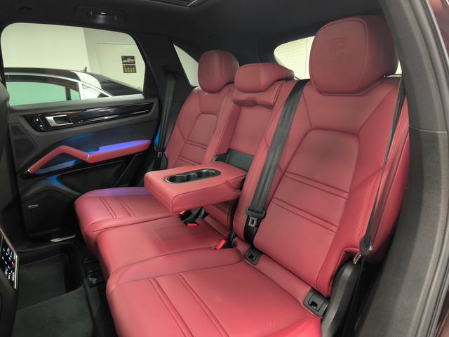 Certificated Pre-Owned Porsche Cayenne E-Hybrid 2019 Cayenne E-Hybrid 2.0T -u24006345