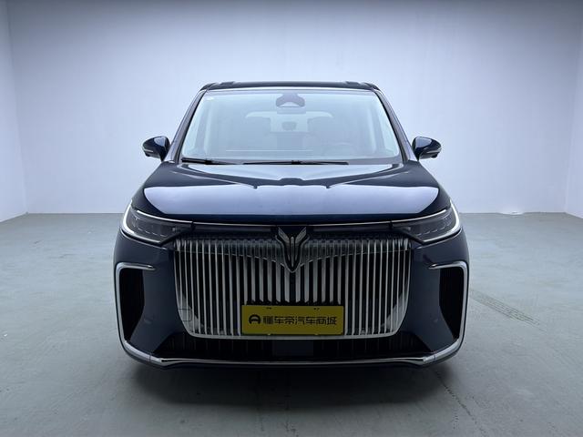 Certificated Pre-Owned VOYAH Dreamer PHEV 2025 4WD Flagship Kunpeng Edition -u23997283
