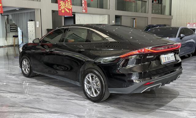 Certificated Pre-Owned Geely Galaxy L6 2025 1.5 EM-i DHT 60KM Starting Edition -u24032471