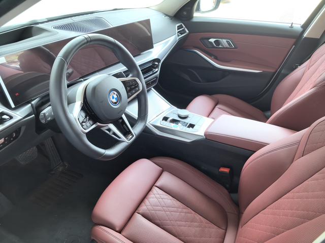 Certificated Pre-Owned BMW i3 2025 eDrive40L Night Edition Sport Package -u24006351
