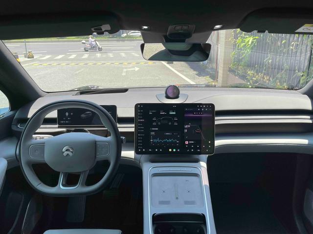 Certificated Pre-Owned NIO ES6 2025 75kWh -u24004068