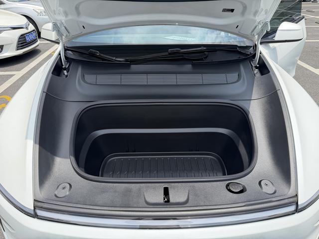 Certificated Pre-Owned Tesla Model Y 2025 Long Range All-Wheel Drive First Edition -u24012393
