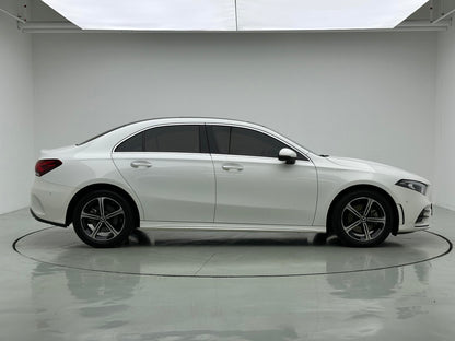 Certificated Pre-Owned Mercedes-Benz A-Class 2023 A 200 L Sport Sedan Fashion Edition -u23994298